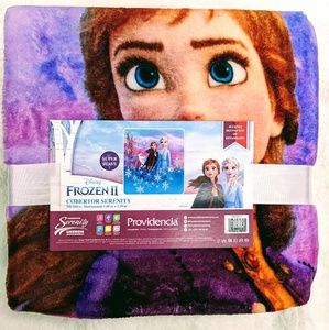⭐ SOLD ⭐Disney's Frozen 2 Soft Plush Throw